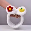 Procesamiento de diadema de flor de fresa de lazo elástico individual personalizada, banda para el pelo de franela de plátano y piña para niña linda