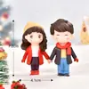 Día de San Valentín Pareja Tomándose de la Mano Paisaje en Miniatura Escritorio DIY Accesorios de Decoración de Bola de Cristal Estado de Ánimo de Chica Dulce Figura de Pareja