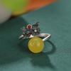Conjunto de tres piezas de pendientes y anillo con colgante de flor y cuentas redondas envejecidas de cera de abejas roja del sur de plata de ley S925 de One Deer Silver