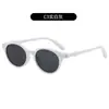 Gafas de Sol Redondas con Marco de Lazo Marco Pequeño para Mujer Estilo Retro Ins Calle Decoración de Rombos Clavos de Arroz Gafas de Sol de Moda Tendencia