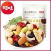 Aperitivos casuales de frutas secas a base de hierbas, mango seco, durian seco, frutas secas mixtas secas en conserva, fresas secas de tamaño pequeño, melocotón blanco seco.