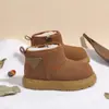 Botas de Nieve para Niños Niñas 2025 Invierno Nuevos Zapatos de Algodón Forrados de Felpa Suela Gruesa Zapatos Pan Calientes Niños Capibara