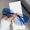 Óculos de Sol Europeus e Americanos Sem Aro para Mulheres, Estilo Jennie de Alta Qualidade Proteção Solar Óculos de Sol Anti-UV para Fotografia de Rua de Garota Popular