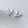 Aretes de Corazón de Plata de Ley S925 Estilo Retro Diseño Antiguo Aretes Elegantes para Mujer M04879