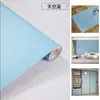 Papel de parede adesivo tipo película com sensação de pele, à prova d'água, para porta de guarda-roupa, armário, mesa, cor café com leite, película para renovação e mudança de cor de móveis