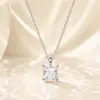 Colar de Diamante Quadrado Moissanite Corrente Simples e Elegante na Clavícula Pingente Requintado Luxo Leve Corrente Super Brilhante na Clavícula Atacado
