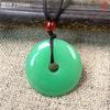 Venta al por mayor de fábrica Jade Piedra Miscelánea roca de cuarzo colgante de jade caballo verde Jade imitación Jade hebilla de seguridad Regalo de Jade