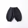 Traje acolchado acolchado para niños, nuevo estilo engrosado de otoño e invierno, cálido para finales de otoño, moderno conjunto de tres piezas para bebés y niños pequeños