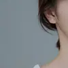 Pendientes de botón simples y distintivos estilo coreano con diamantes completos para mujer Pendientes pequeños en espiral para estudiantes