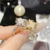 Anillo Versa retro estilo corte francés Circonita de piedra lunar femenino Cobre chapado en oro real Pequeño abierto Anillo diario