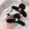 Grampo de Pelúcia Retrô Outono e Inverno feminino de alta qualidade novo moderno para a parte de trás da cabeça grampo tubarão online grampo de cabelo peludo acessórios de cabelo