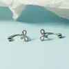 Pendientes de Tachuela Pequeños Versátiles con Lazo Estilo Coreano y Japonés para Mujer, Pendientes Sencillos de Frijol con Cierre de Rosca, Elegantes y Modernos 2021 Estilo Estudiante
