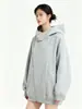 Moletom com Capuz Cinza Claro Personalizado para Mulheres, Novo da Primavera, com Design de Zíper Diagonal, Casual Solto, Tendência and Cool, Top com Efeito Emagrecedor