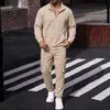 Conjunto de Hombre para Comercio Exterior Europeo Transfronterizo Amazon Otoño/Invierno 2026: Conjunto de Dos Piezas: Sudadera con Bolsillos, Cuello Alto, Pantalones Largos, Pantalones Cargo
