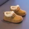 Sapatos Infantis Masculinos Grandes de Algodão 2026 Outono Novo Estilo Botas Curtas de Neve Infantis com Pelúcia Antiderrapantes Esportivos Femininos Birkenstocks