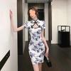 2025 Nuevo Estilo de Verano Cheongsam Mejorado para Niña Look Adelgazante Vestido Callejero de Manga Corta Ceñido a las Caderas