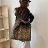 2024 leopardo imprimir saco saco de lona mulheres novo estilo coreano saco de ombro saco crossbody grande capacidade saco de compras casuais