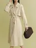 Trench coat de lapela dupla off-white para mulheres, novo estilo primavera e outono 2026, casaco de comprimento médio de alta qualidade, top elegante