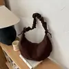 Bolsa Feminina de Axila 2026 Novo Verão Retrô Camurça para o Trabalho Bolsa de Ombro Único Grande Capacidade Transversal Bolsa Dumpling