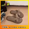 Sandalias Casuales Antideslizantes de Suela Gruesa Nuevas de Verano 2026 Estilo Coreano Juvenil con Lunares y Moño Chanclas de Una Tira para Mujer Uso en Exteriores