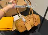 Nova bolsa da marca MC 2026 em couro legítimo para Dachshund, bolsa feminina estilo Boston, bolsa de ombro, bolsa de axila, bolsa transversal