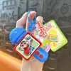 Auténtico Serie de Micrófonos de Crayon Shin-Chan Llavero Lindo Femenino Exquisito Colgante para Mochila Escolar Colgante de Muñeca de Dibujos Animados