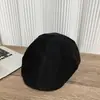 Boina Minimalista Retro de Nicho Estilo Japonês para Mulheres, Nova Boné Bico de Pato Versátil, Boné Forward de Luxo Leve Inspirado na Chanel