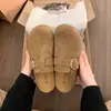 Chinelos Birkenstock de sola grossa para mulheres, novo modelo outono 2026, extremamente estilosos e versáteis, meio chinelos de bico fechado