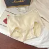 Ropa interior de algodón tipo nube antibacteriana de cintura media fina sin pelusa estilo dulce simple para cadera ropa interior de invierno al por mayor