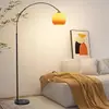 Lámpara de Pie Estilo Medieval Junto al Sofá de la Sala de Estar Dormitorio Americano Decoración de la Habitación Atmósfera Lámpara de Pesca al Atardecer