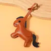 Llavero Colgante Cuerda Caballo Gordito Personalizado Año del Caballo Suerte Pequeño Caballo Colgante para Bolsa Decoración de Coche Regalo de Vacaciones