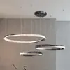 Araña de sala de estar de lujo ligero minimalista italiano, luz principal circular creativa de diseñador Bauhaus de 6 piezas para el pasillo, aluminio, otros materiales no especificados