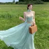Vestido vintage estilo francês com retalhos de renda, cintura marcada, costas abertas e alças de amarrar, vestido longo para férias na praia