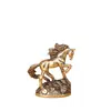 Adorno de Caballo Zodiacal de Latón: Una pequeña figura de caballo que simboliza riqueza instantánea y prosperidad