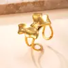 Anillo Popular Transfronterizo para Mujer, Anillo de Acero Inoxidable con Baño de Oro de 18 Quilates Moderno y de Alta Gama, Anillo de Acero de Titanio con Lazo Prensado en Aceite