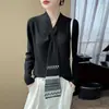Suéter de Tricô Gola V Liso 100% Lã Outono/Inverno 2026 Manga Longa Feminino Cor Blocada com Fita Suéter Solto de Lã