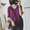 Camiseta de punto suelta versátil de manga media de color liso con cuello en V simple y estilo coreano nuevo para mujer, top casual base