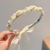 Diadema de Nuevo Estilo 2026 con Diseño de Corona Alta, Elegante Pasador de Perlas Artificiales, Diadema de Lujo Ligero Inspirada en Chanel para Uso Diario con Dientes
