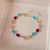 Pulseira versátil de zircônia, joia de nicho de luxo leve de alta qualidade em cores dopamina, com estética clara e delicada
