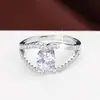 Anillo Minimalista de Línea con Circonia de Cuatro Garras Hueco, Estilo Minimalista de Alta Gama, Joyería de Anillo para Dedo Índice de Cobre Puro, Exclusivamente para Ventas Transfronterizas