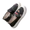 Sapatos de Tecido para Mulheres, Estilo Old Beijing, Novos Modelos Primavera e Verão, Slip-On, Sola Macia, Sapatos Casuais Confortáveis, Sapatos de Lona Respiráveis para Trabalho