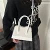 Bolso Peludo para Mujer 2025 Otoño e Invierno Nuevo de Moda Bolso de Lana de Cordero para Mujer Diseño de Nicho de Alto Valor Ballet para Mujer Bolso Cuadrado Pequeño