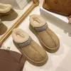 Botas de Nieve de Felpa con Suela Gruesa Parte Trasera Semiabierta Ropa de Abrigo para Mujer Invierno Nueva Llegada Slip-on Zapatos de Algodón Gruesos y Cálidos para Mujeres Embarazadas