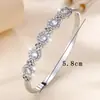 Moda Europea y Americana Transfronteriza Trébol de Cuatro Hojas Moda Lujo Ligero Gama Alta Pulsera de Circonita Llena de Diamantes Versátil Nicho Pulsera para Mujer