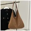 Bolso tote de gran capacidad para mujer, moderno bolso de hombro y axila de gamuza nuevo vintage para otoño e invierno, bolso versátil para ir al trabajo, madre e hija