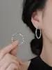 Pendientes de Aro Fragmentados de Plata S999 de Alta Calidad Exquisitamente Elaborados para Mujer, Pendientes de Lujo Ligero de Nicho Nuevos Más Vendidos 2026, Accesorios para Orejas de Aro Lisos de Gama Alta