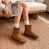 558-16 Manluo Luo Otoño Nuevo Estilo Color Sólido Punta Redonda Primera Capa Piel de Vaca En Stock Slip-On Suela Plana Estilo Bosque Botas Chelsea