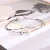 Pulseira de Pérolas Redondas de Pão Camada Dupla Moda Francesa Ins Corrente de Osso de Cobra Transfronteiriça Pulseira de Pérolas de Concha Clara para Mulheres