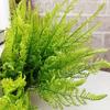 Planta Verde Artificial Não. 2 Grama Persa Planta de Plástico Macio Folhas de Samambaia Venda Direta de Fábrica Decoração de Parede Janela Planta Falsa de Plástico