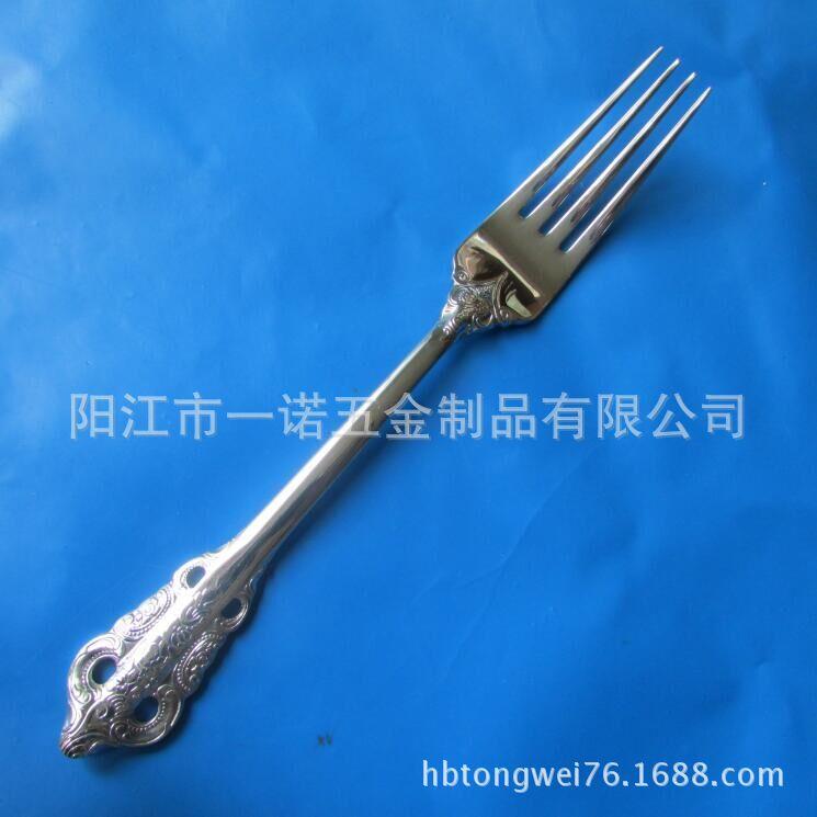 餐具双面压花20170703A镜光麻轮边，叉缝处理，55g左